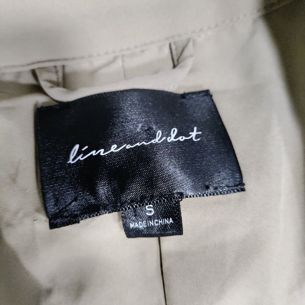 Line and Dot Beige Double Breasted Belted Long Trench Coat Women's Size Small - Picture 9 of 16